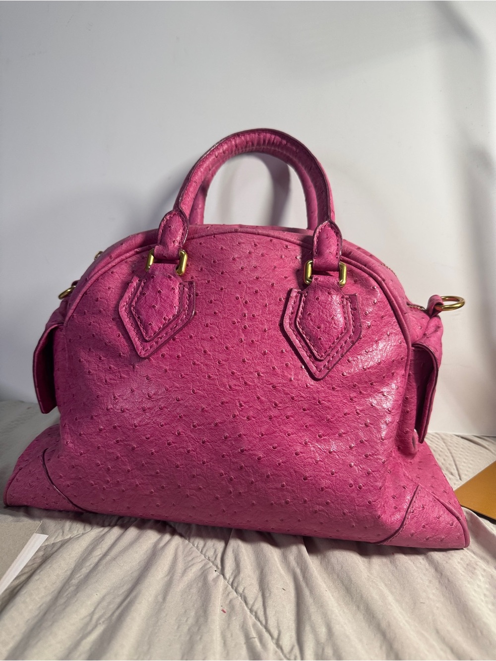 Marc Jacobs Hot Pink Ostrich-Texture Satchel crossbody - Picture 4 of 9